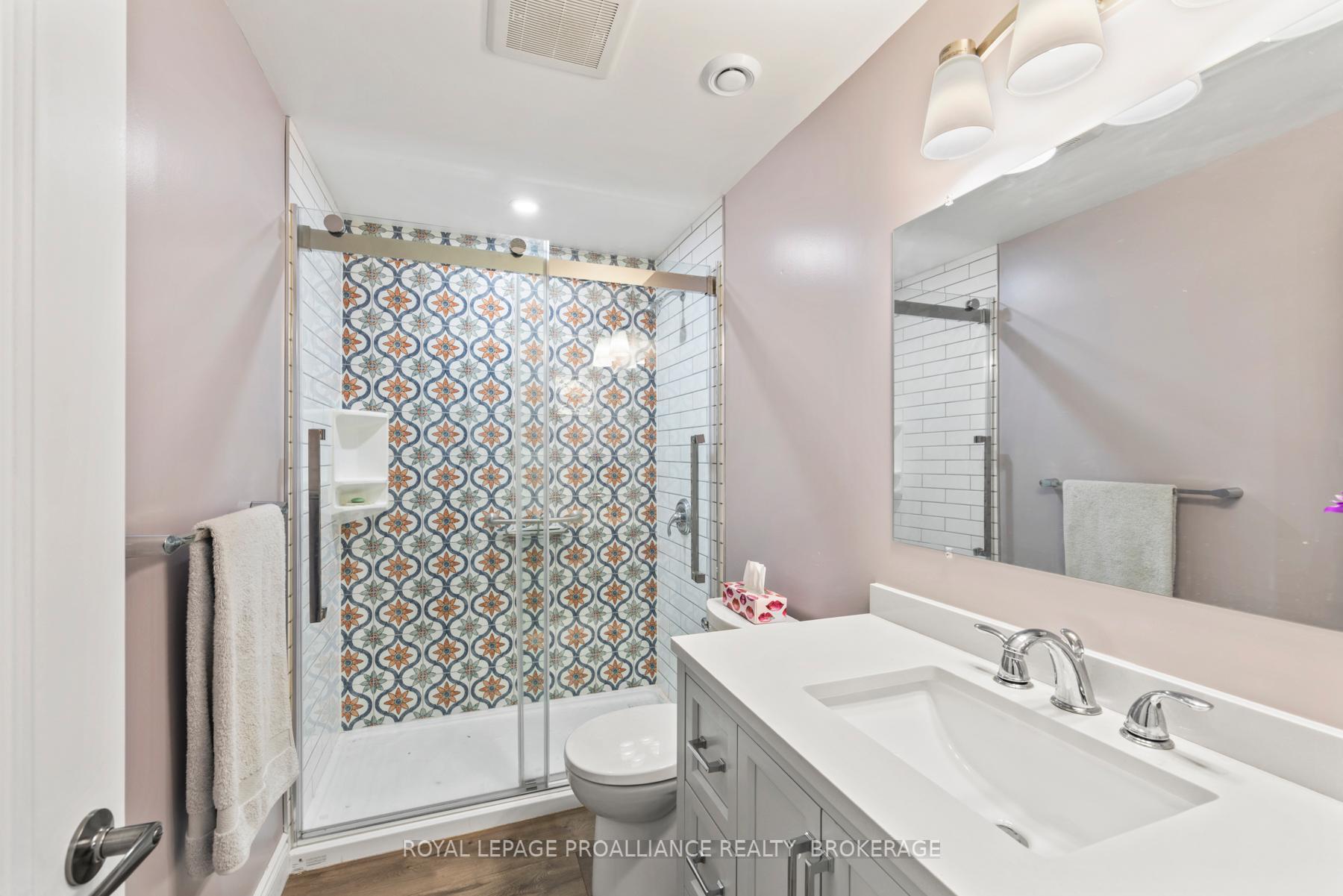 Photo 32 of 206 Sorbie Crescent, Loyalist, Amherstview — HOMEH