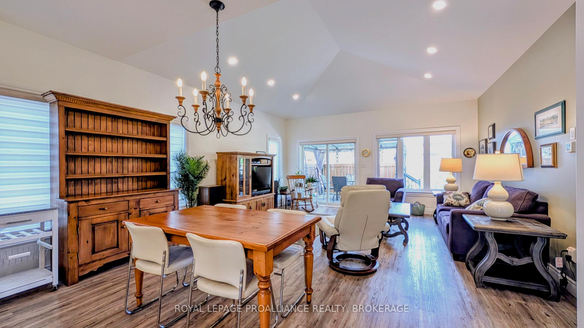 Photo 33 of 206 Sorbie Crescent, Loyalist, Amherstview — HOMEH