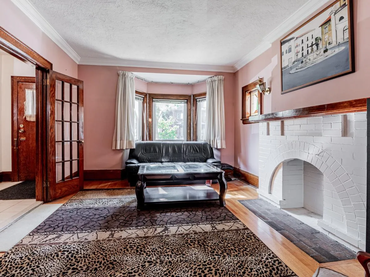 Photo 5 of 55 Pinewood Avenue, Toronto, Humewood-Cedarvale — HOMEH