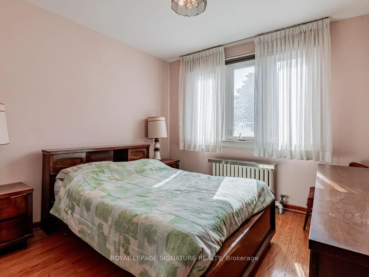Photo 9 of 55 Pinewood Avenue, Toronto, Humewood-Cedarvale — HOMEH