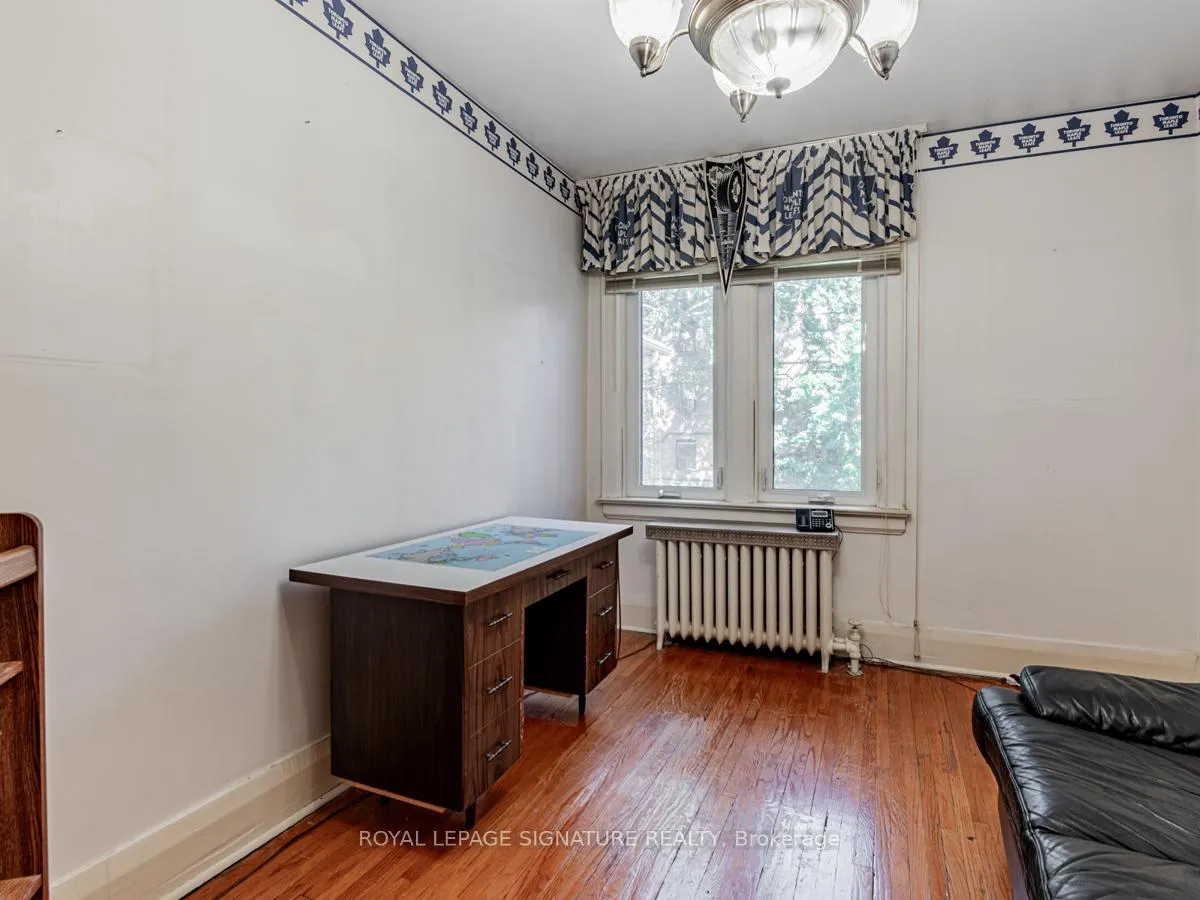 Photo 11 of 55 Pinewood Avenue, Toronto, Humewood-Cedarvale — HOMEH
