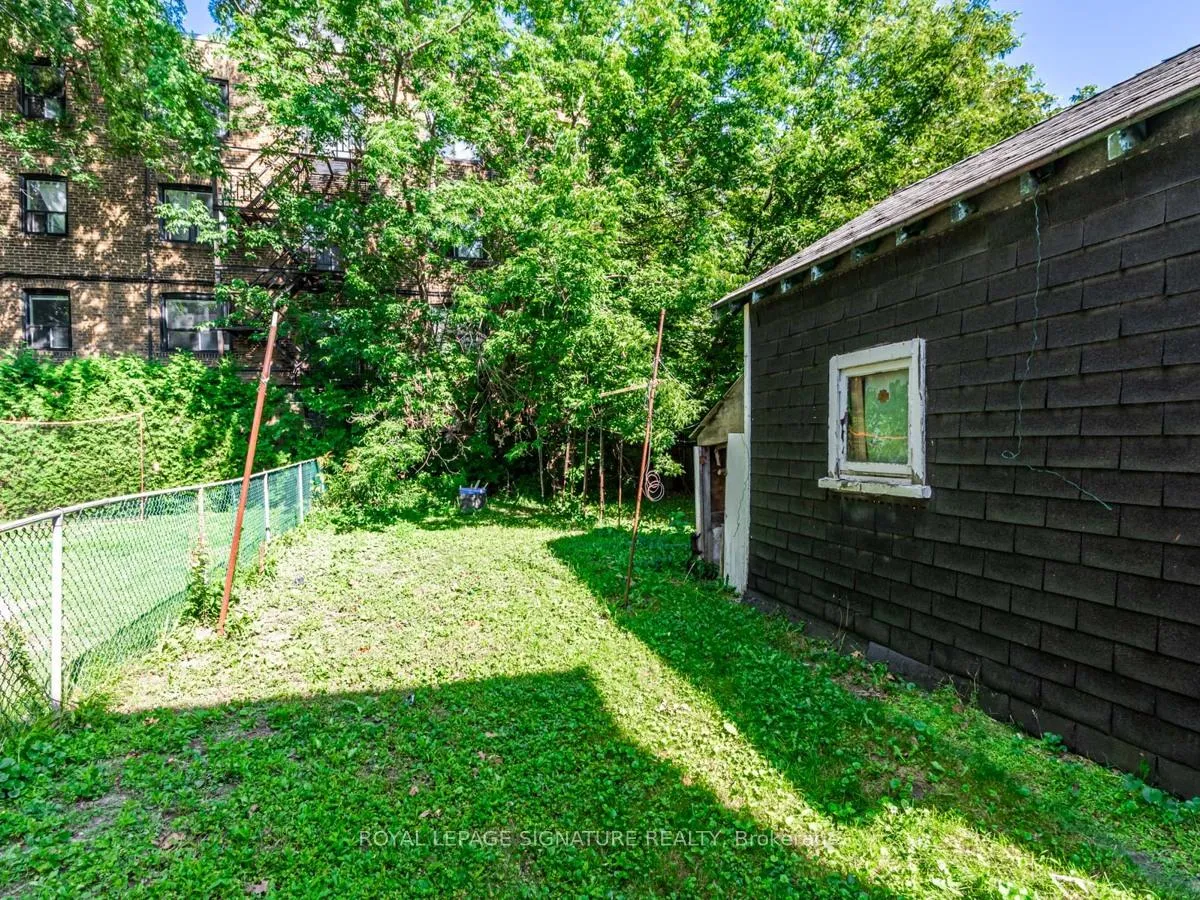 Photo 14 of 55 Pinewood Avenue, Toronto, Humewood-Cedarvale — HOMEH