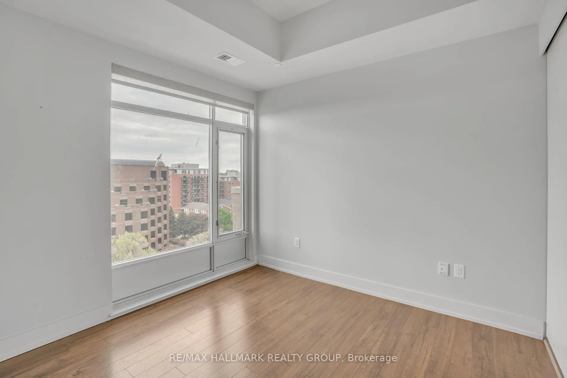 Photo 7 of Unit 1004, 100 Champagne Avenue, Ottawa, West Centre Town — HOMEH