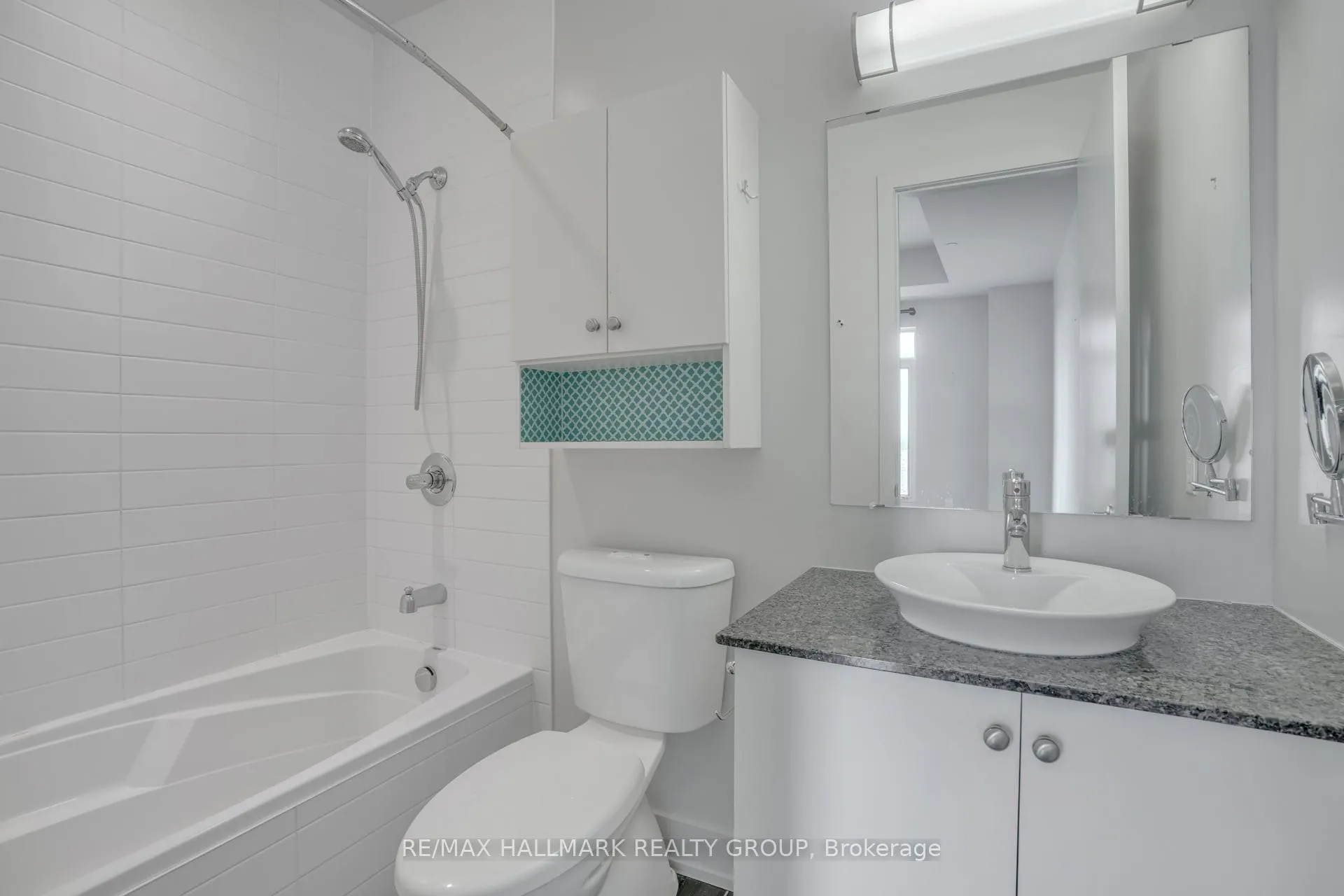 Photo 8 of Unit 1004, 100 Champagne Avenue, Ottawa, West Centre Town — HOMEH
