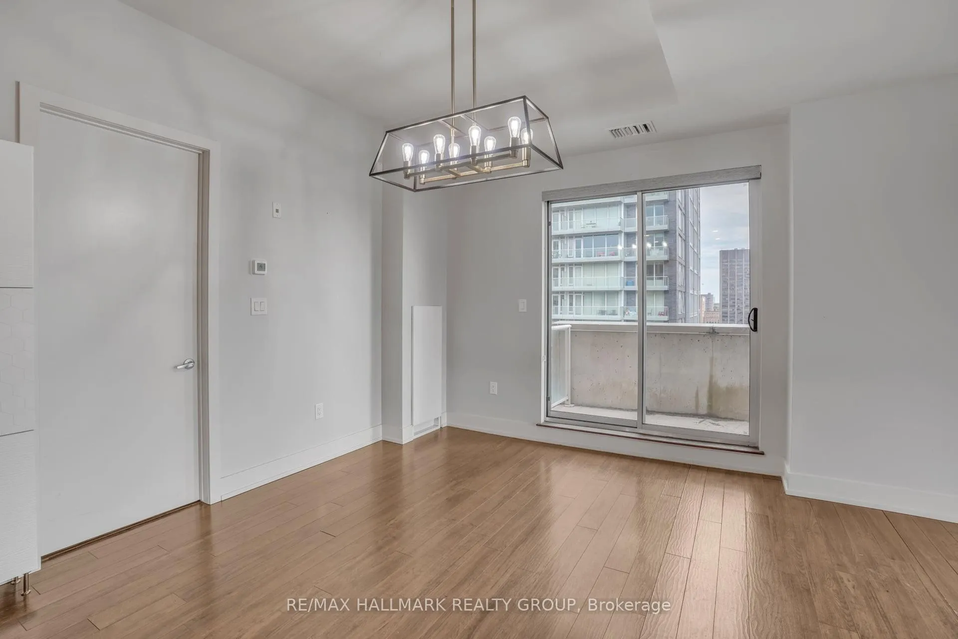 Photo 13 of Unit 1004, 100 Champagne Avenue, Ottawa, West Centre Town — HOMEH