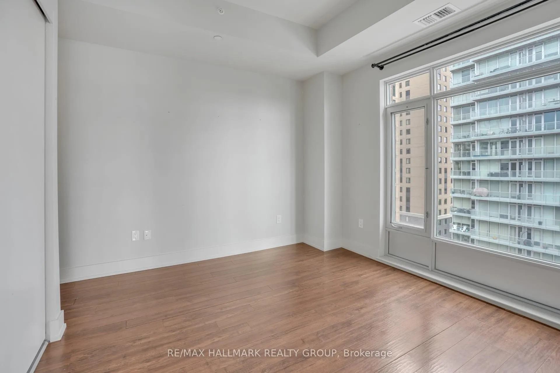 Photo 14 of Unit 1004, 100 Champagne Avenue, Ottawa, West Centre Town — HOMEH