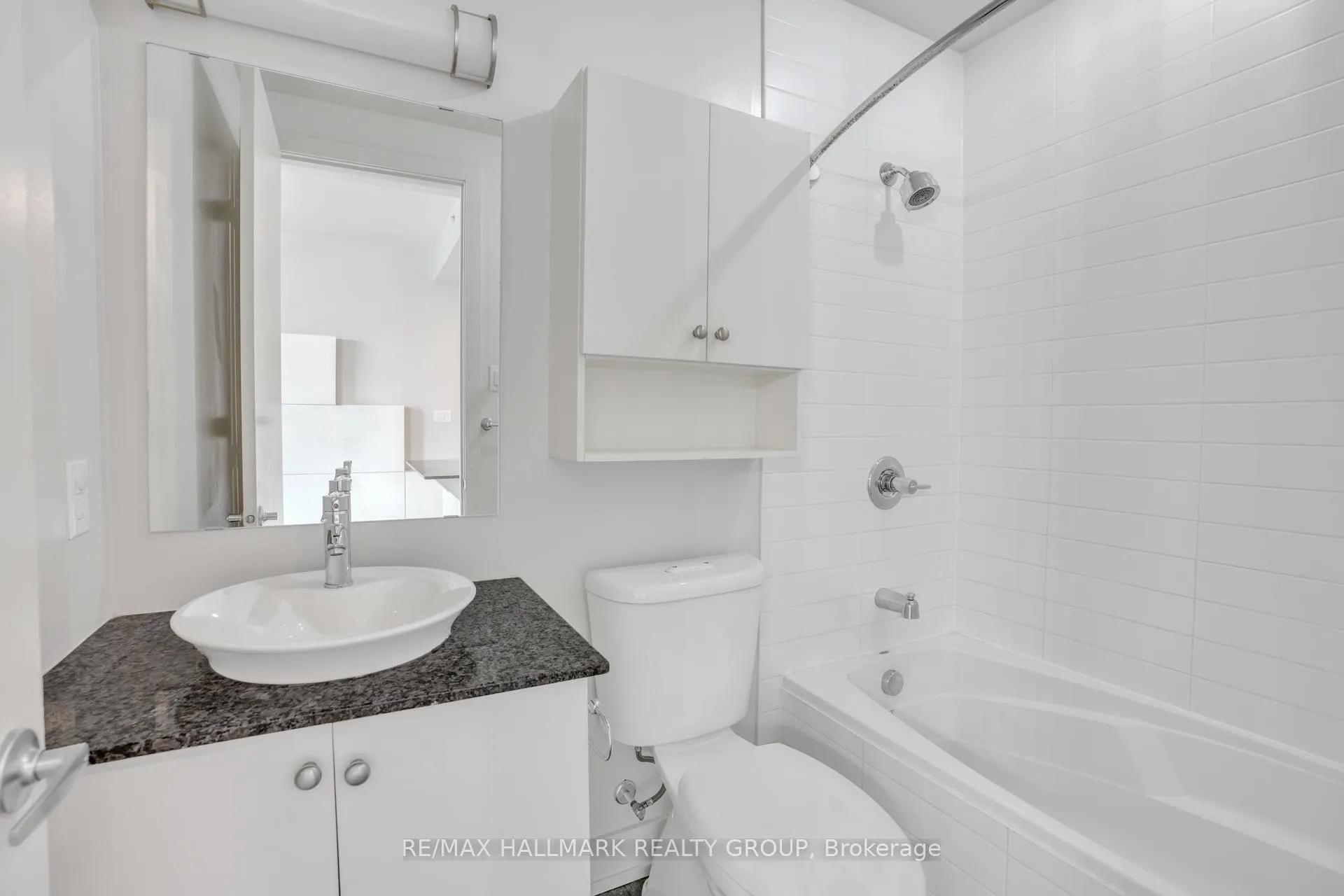 Photo 15 of Unit 1004, 100 Champagne Avenue, Ottawa, West Centre Town — HOMEH