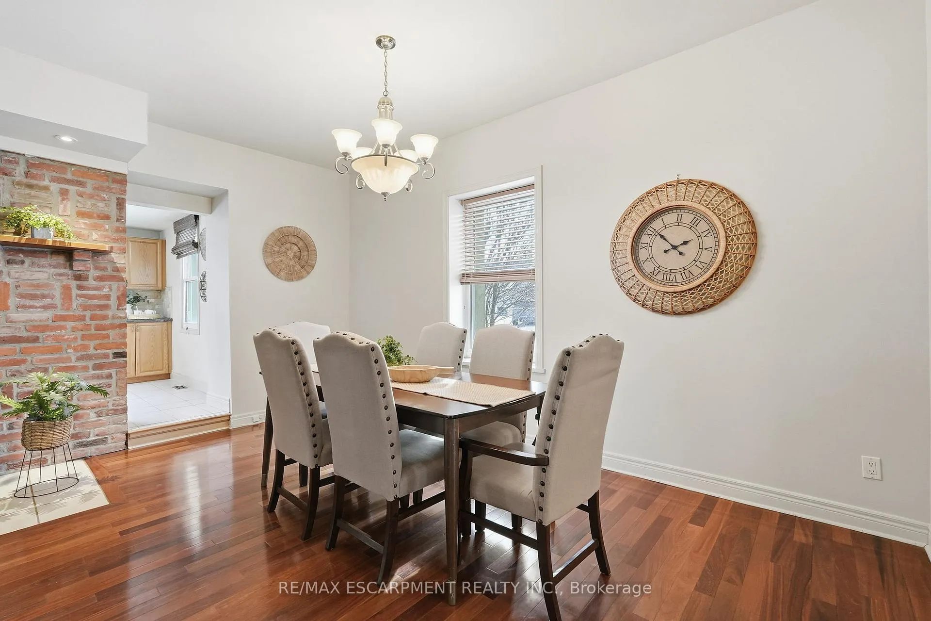Photo 18 of 2 Union Street, Hamilton, Waterdown — HOMEH