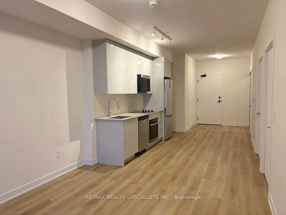 Photo 2 of Unit 730, 498 Caldari Road, Vaughan, Concord — HOMEH