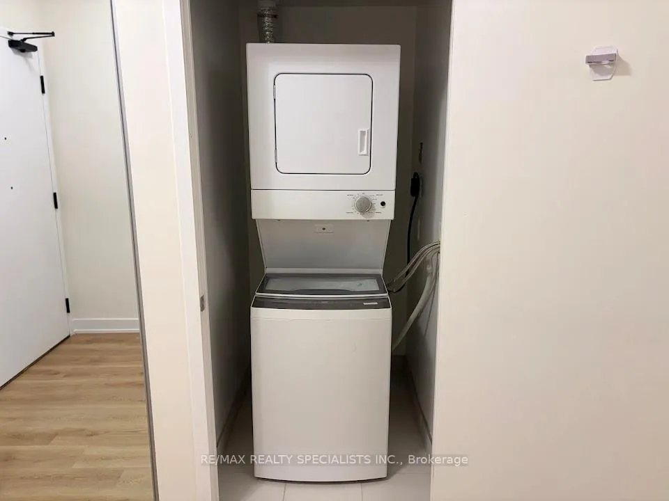 Photo 6 of Unit 730, 498 Caldari Road, Vaughan, Concord — HOMEH