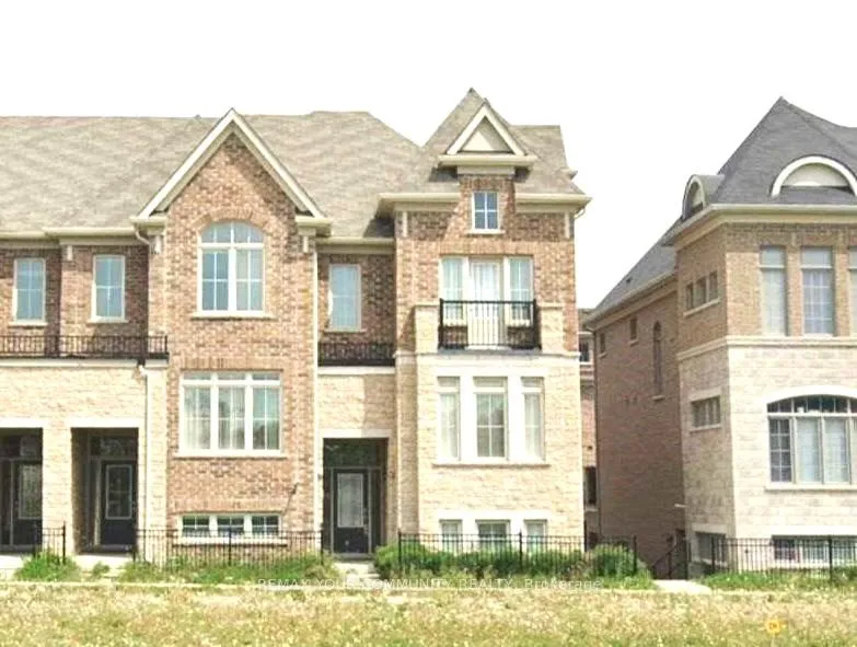 Front of 29 Sharbot Lane