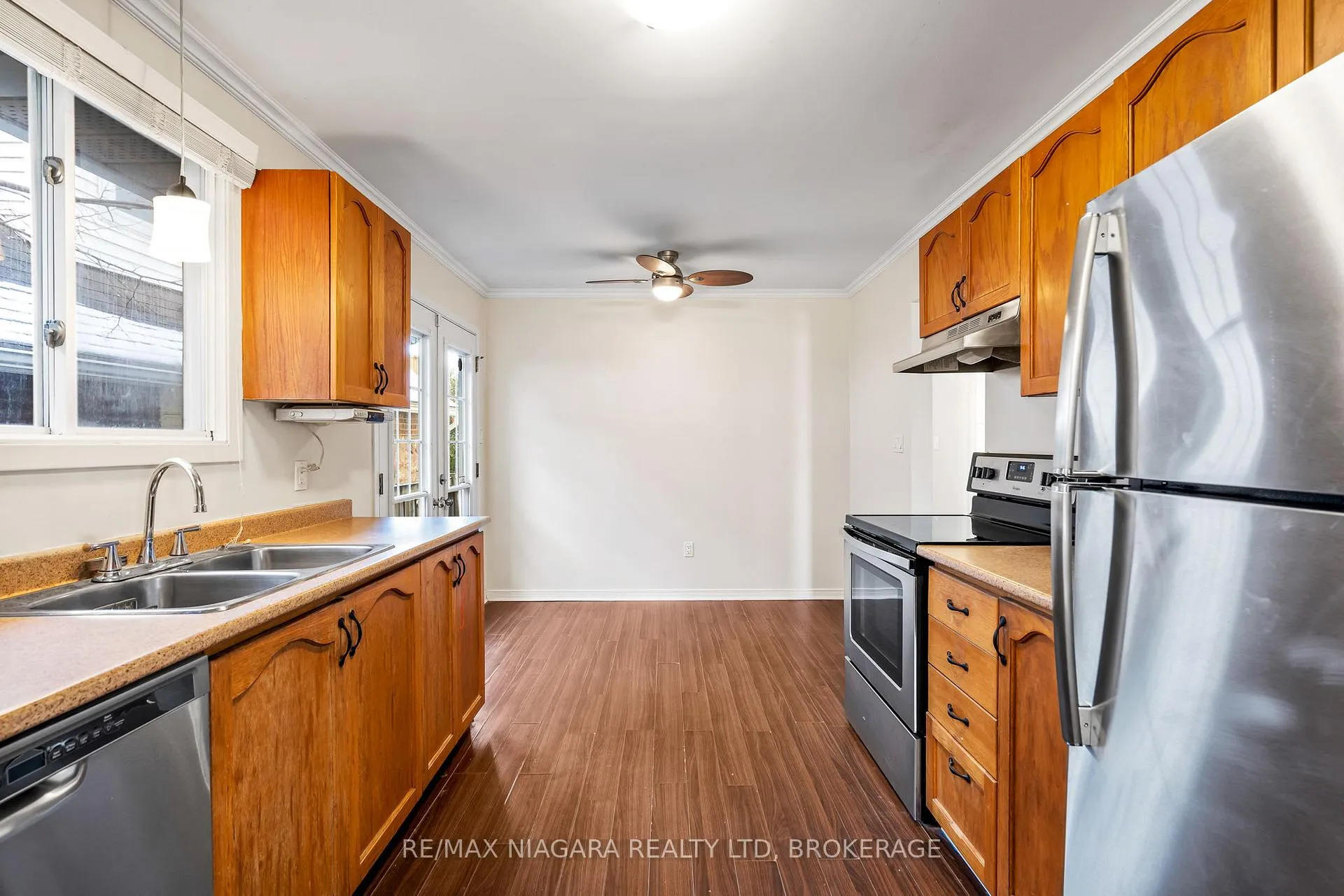 Photo 6 of 57 Lorne Street, St. Catharines, E. Chester — HOMEH