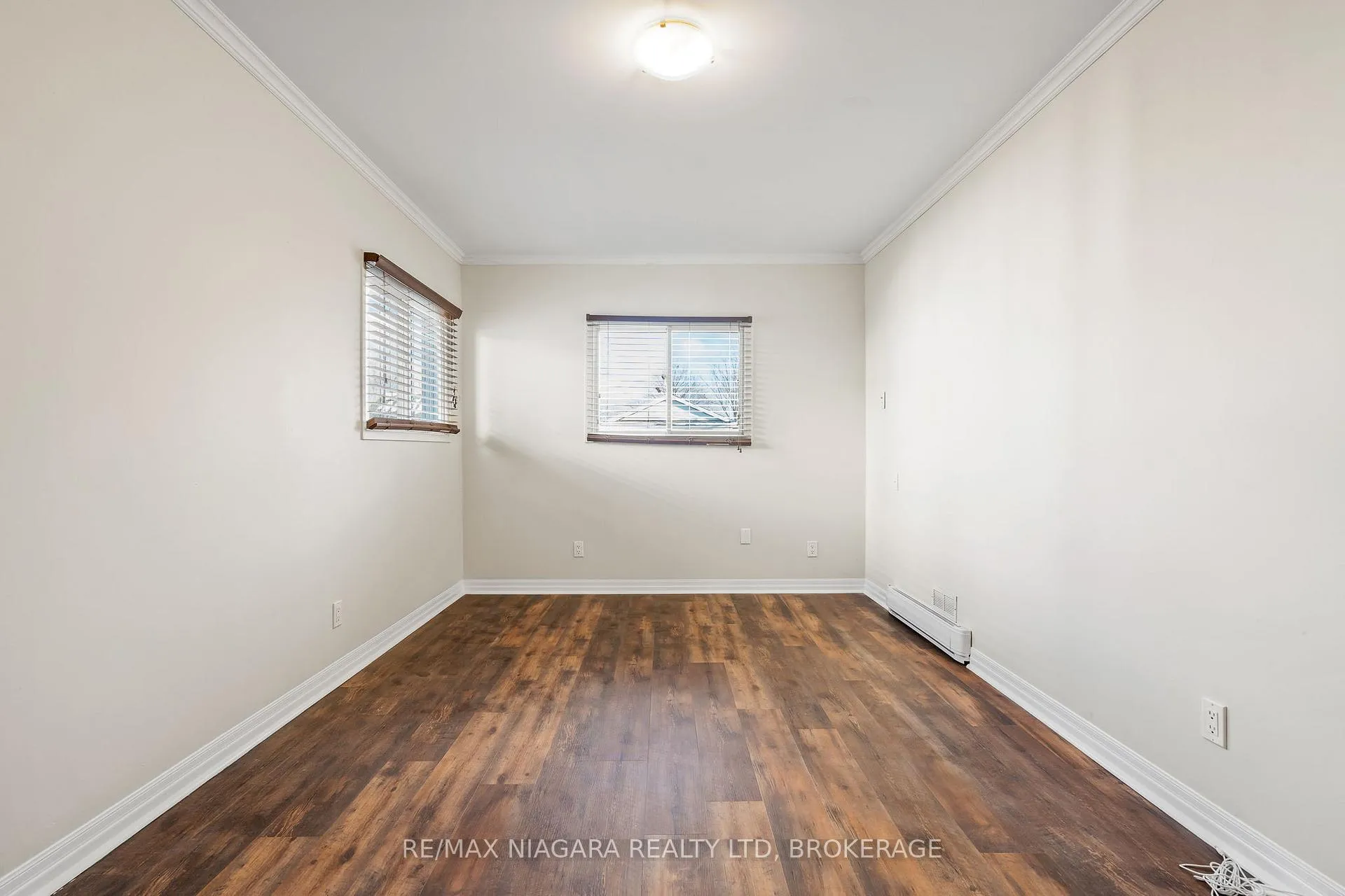 Photo 13 of 57 Lorne Street, St. Catharines, E. Chester — HOMEH