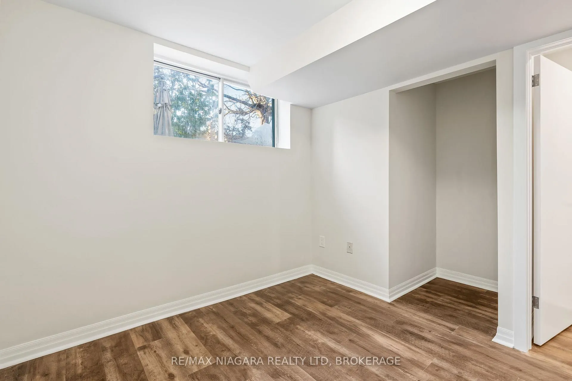 Photo 22 of 57 Lorne Street, St. Catharines, E. Chester — HOMEH