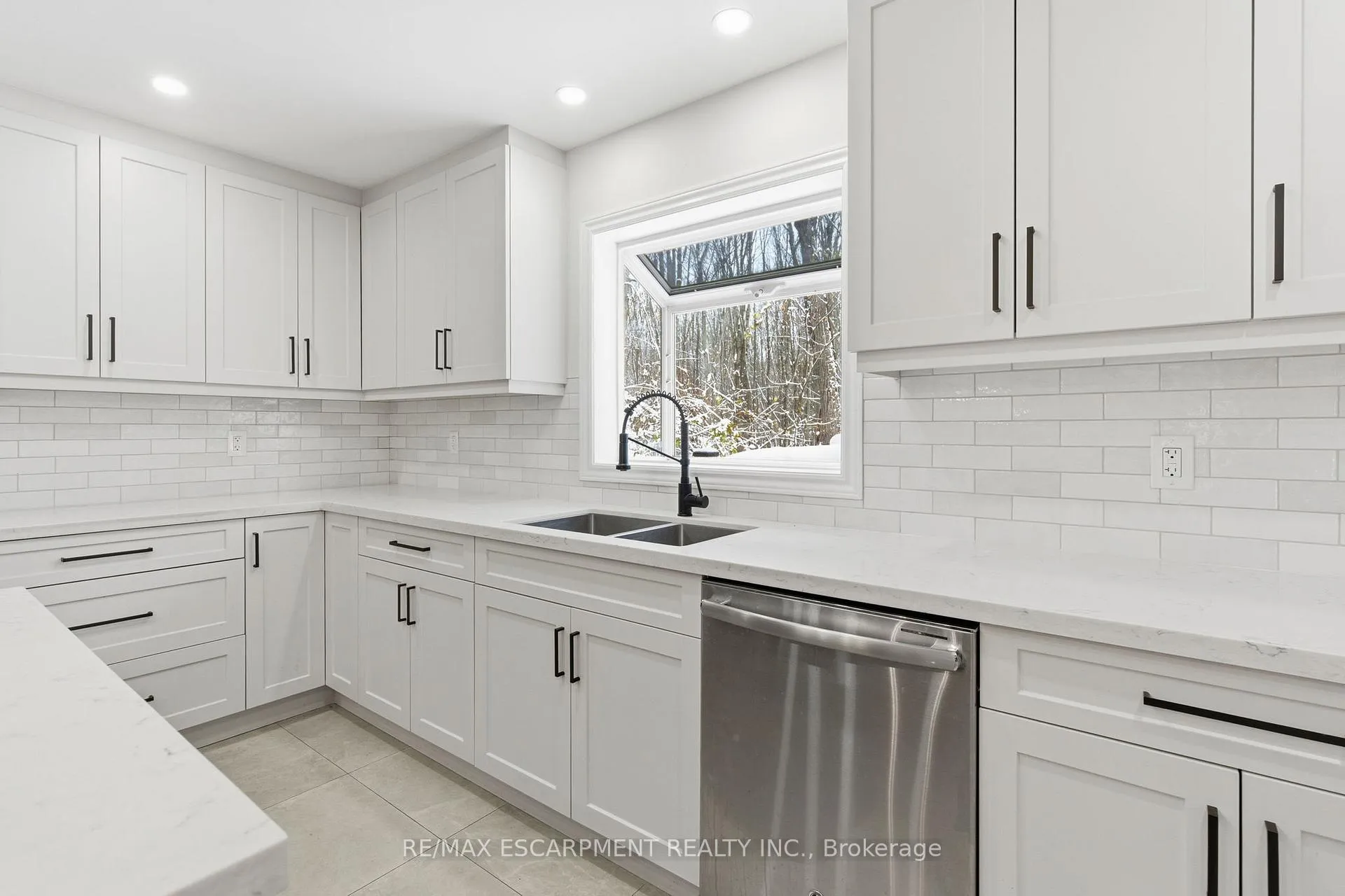 Photo 15 of 563 6th Concession Road W, Hamilton, Rural Flamborough — HOMEH