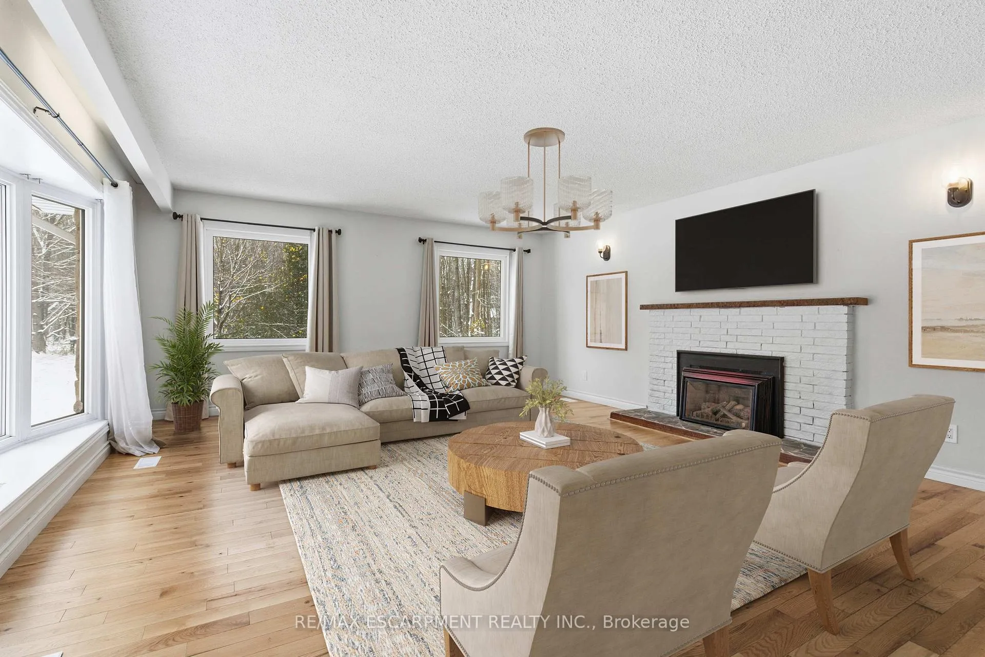 Photo 19 of 563 6th Concession Road W, Hamilton, Rural Flamborough — HOMEH