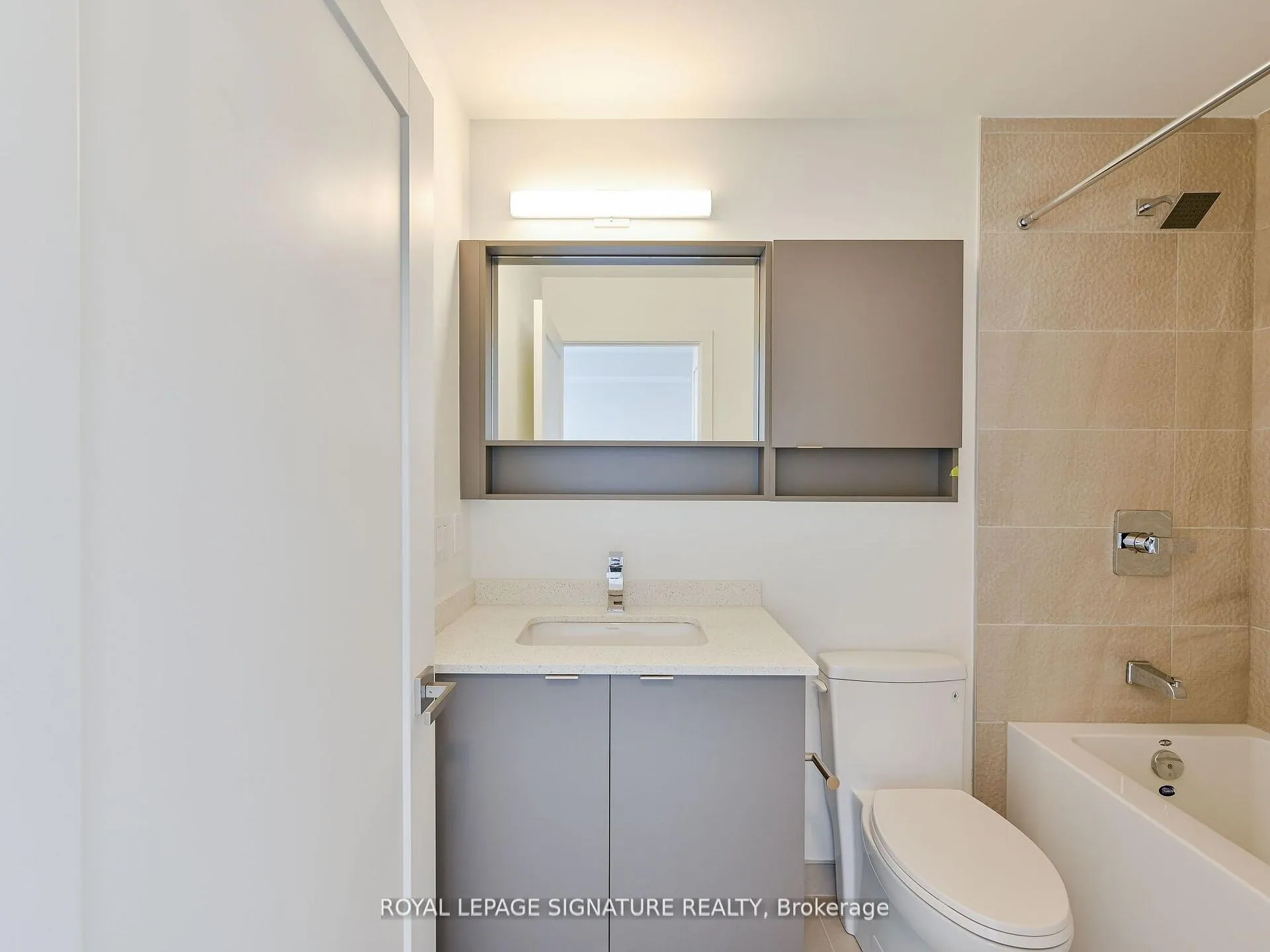 Photo 6 of Unit 405, 415 Main Street W, Hamilton, Kirkendall — HOMEH