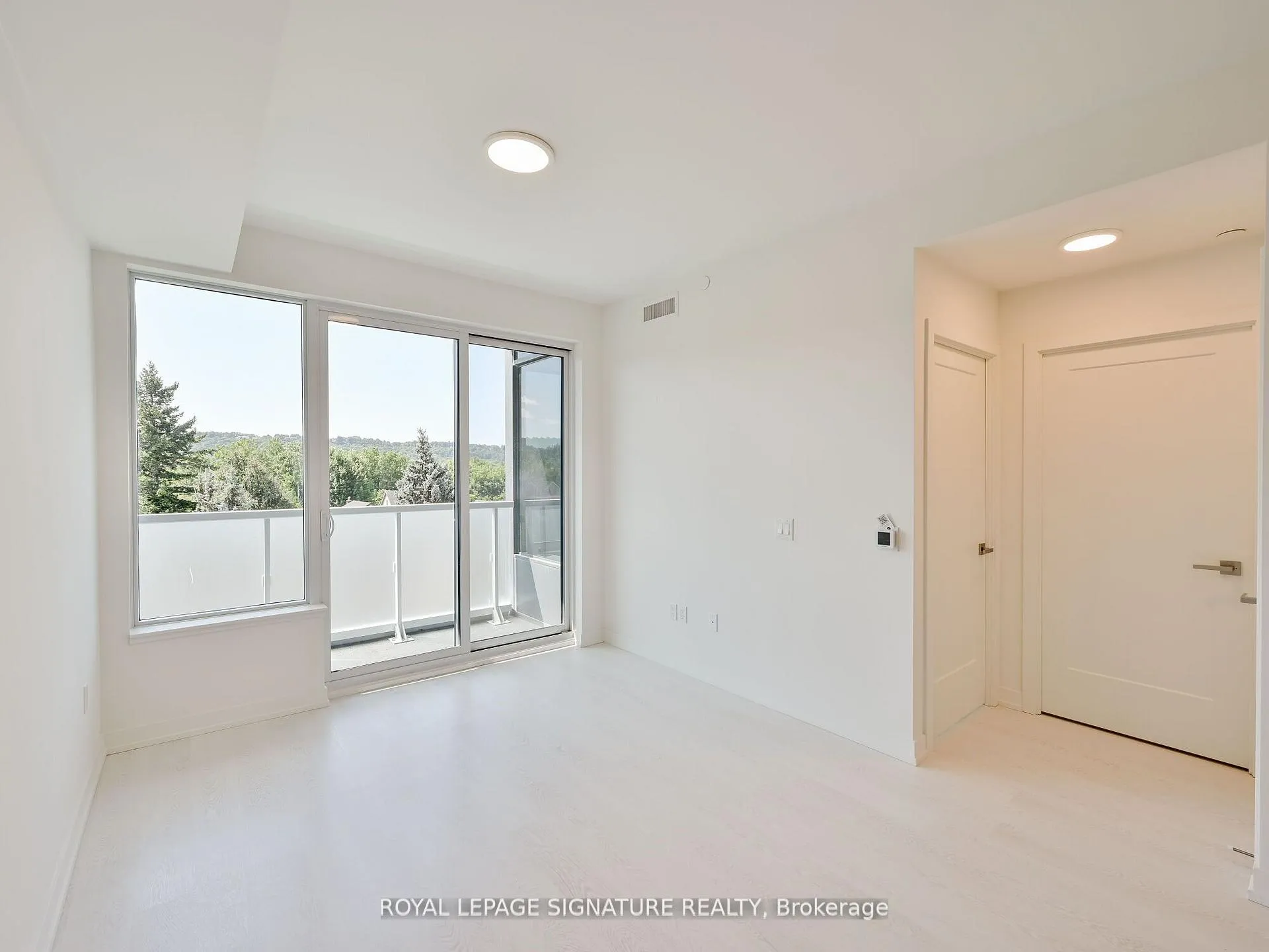 Photo 22 of Unit 405, 415 Main Street W, Hamilton, Kirkendall — HOMEH