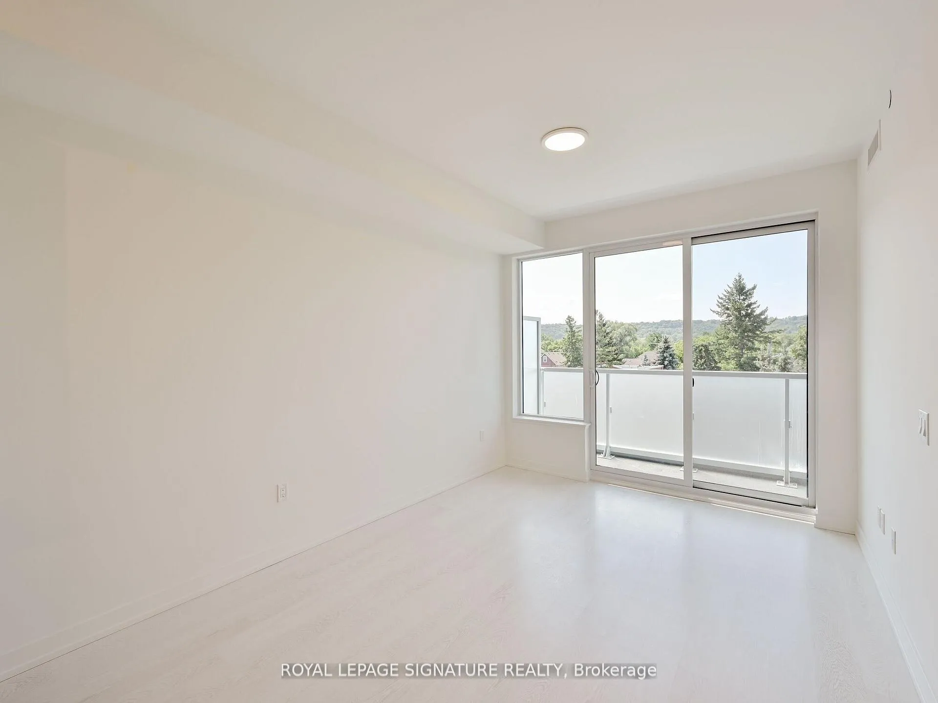 Photo 28 of Unit 405, 415 Main Street W, Hamilton, Kirkendall — HOMEH