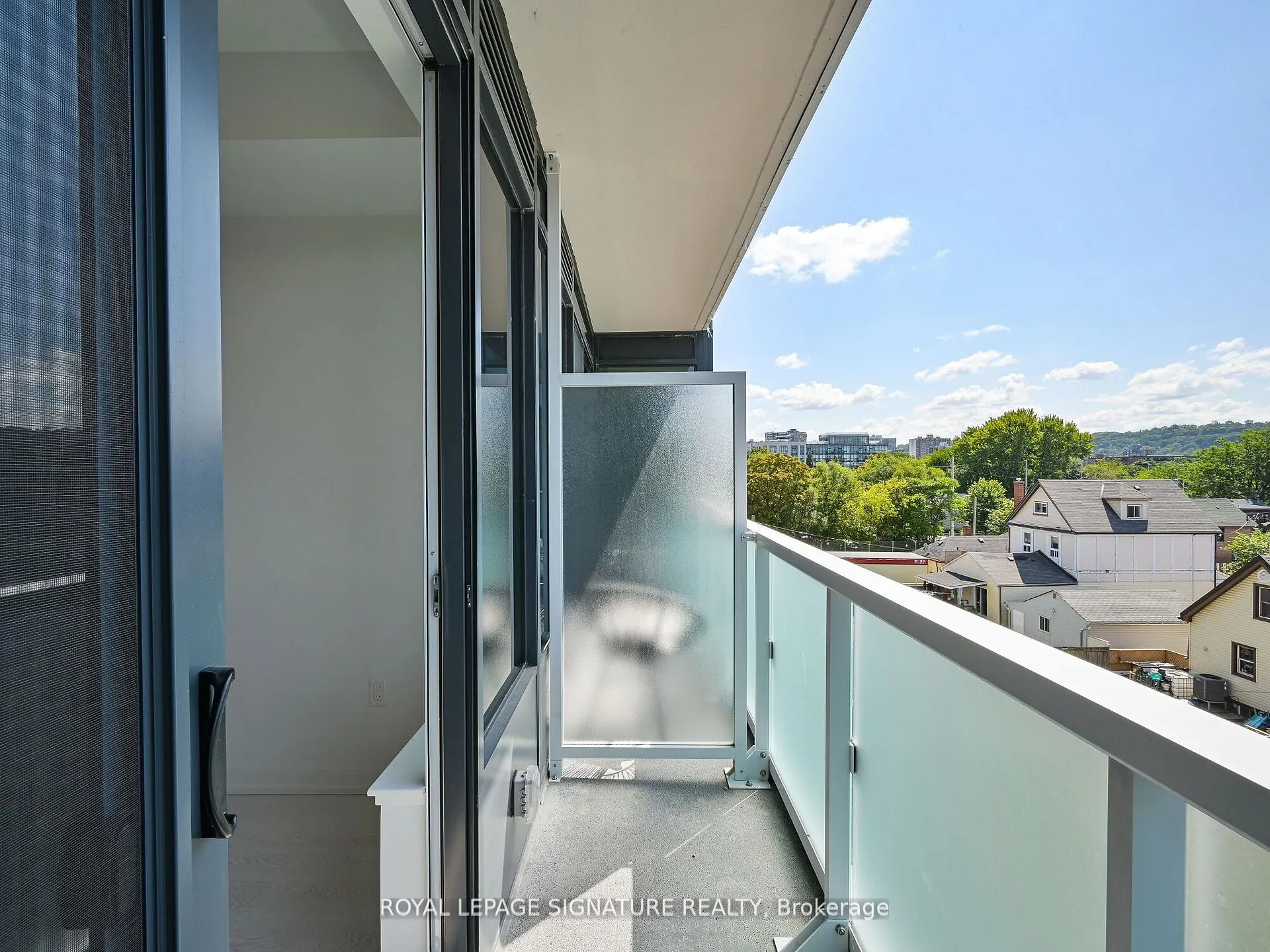 Photo 34 of Unit 405, 415 Main Street W, Hamilton, Kirkendall — HOMEH