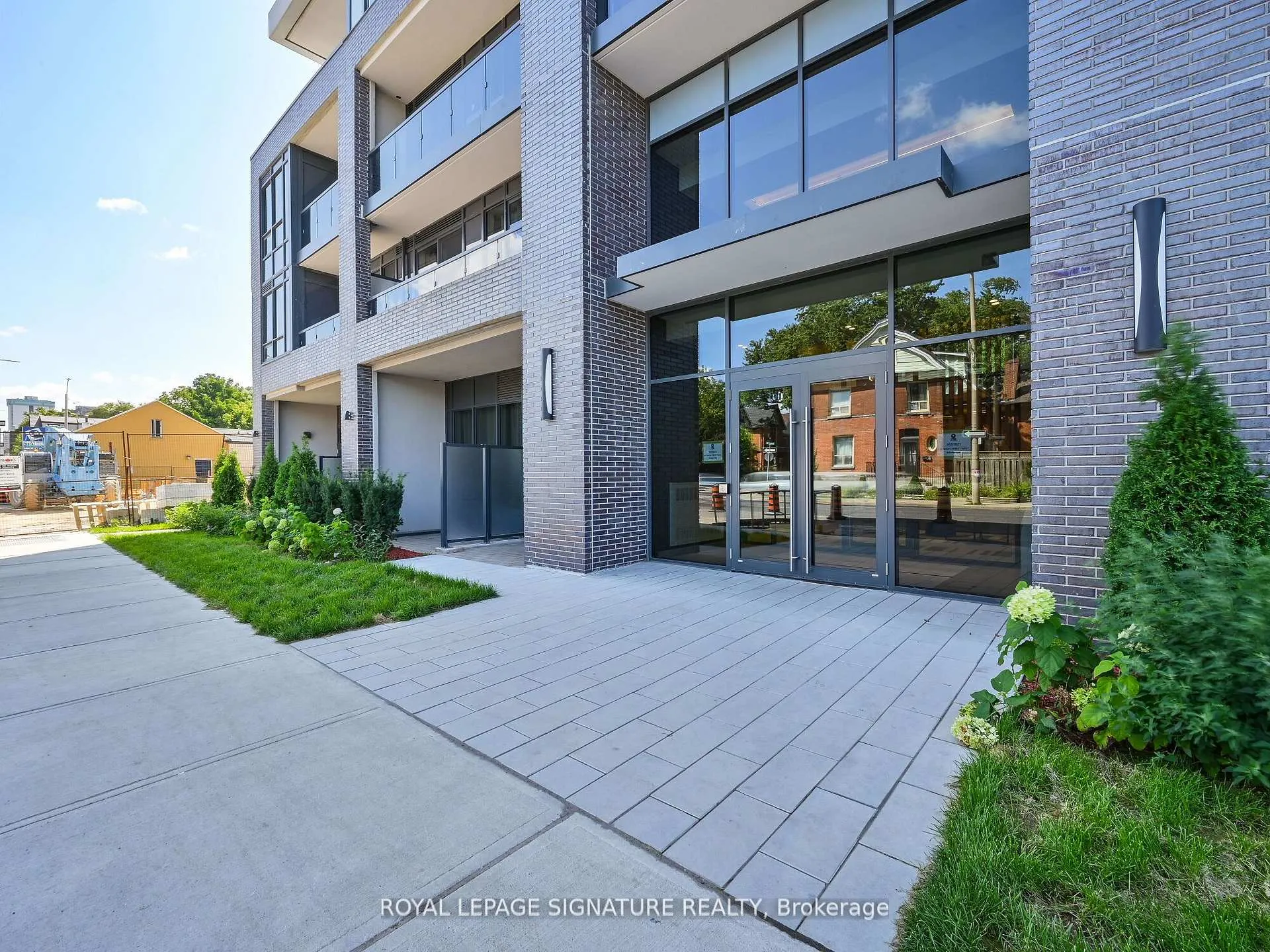 Photo 37 of Unit 405, 415 Main Street W, Hamilton, Kirkendall — HOMEH