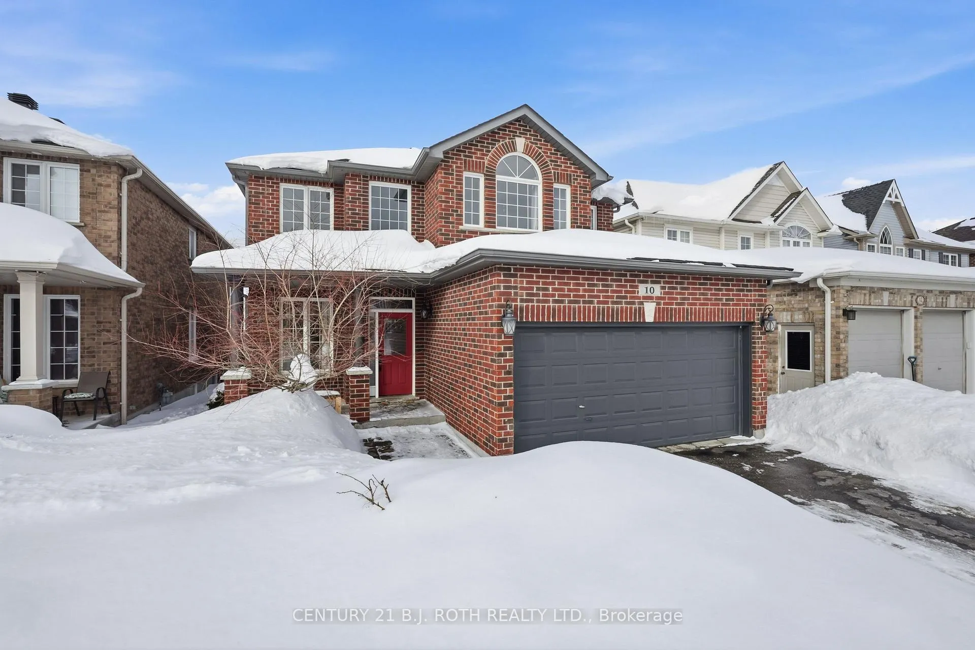 Photo 2 of 10 Auburn Court, Barrie, Ardagh — HOMEH