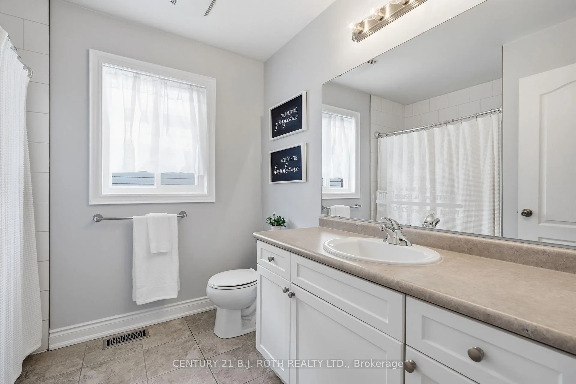 Photo 26 of 10 Auburn Court, Barrie, Ardagh — HOMEH