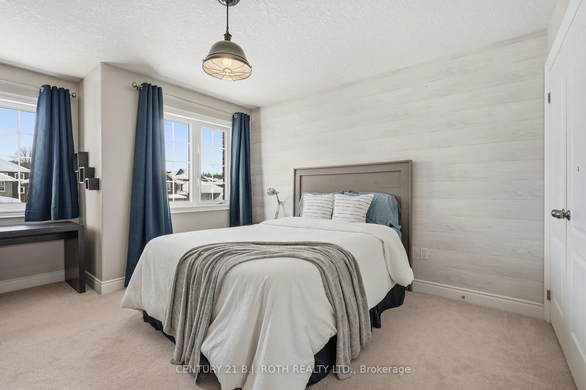 Photo 28 of 10 Auburn Court, Barrie, Ardagh — HOMEH