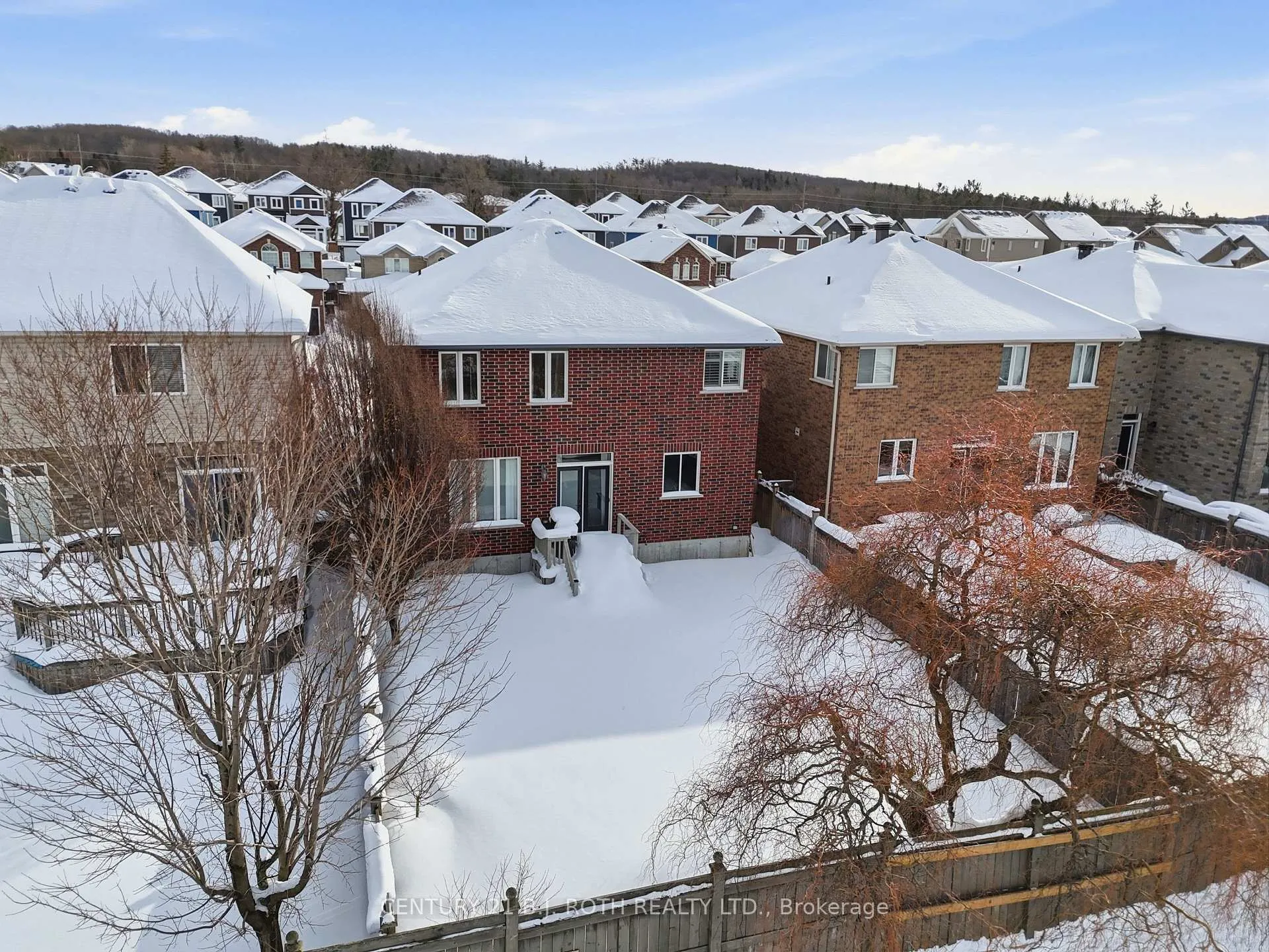 Photo 35 of 10 Auburn Court, Barrie, Ardagh — HOMEH
