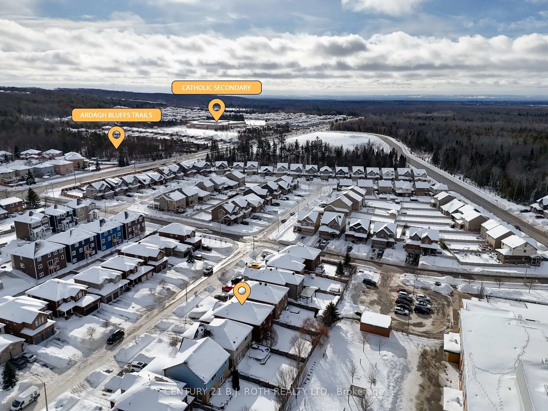 Photo 37 of 10 Auburn Court, Barrie, Ardagh — HOMEH
