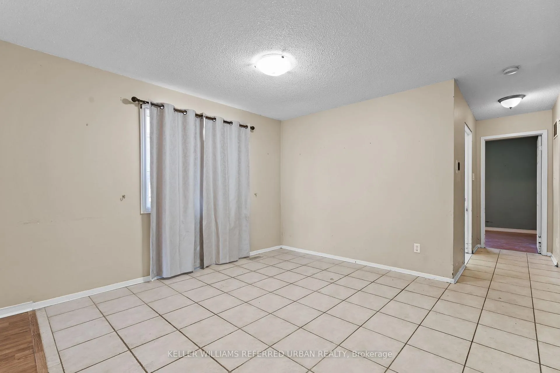 Photo 5 of 1253 Thorpe Road, Burlington, Brant — HOMEH