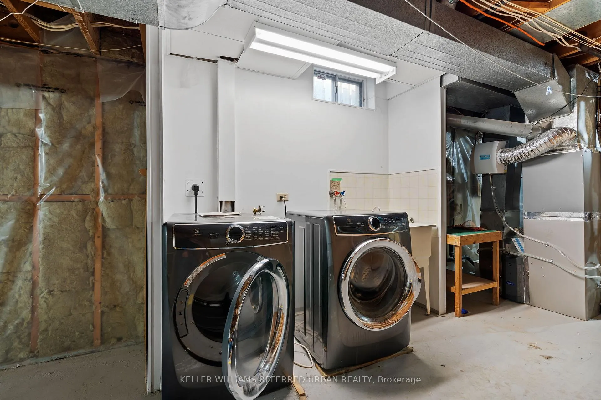 Photo 9 of 1253 Thorpe Road, Burlington, Brant — HOMEH