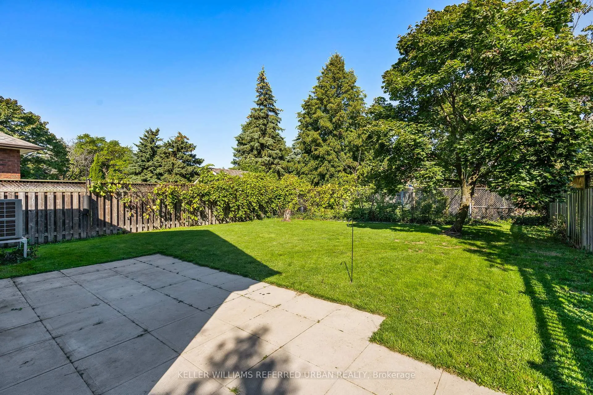 Photo 11 of 1253 Thorpe Road, Burlington, Brant — HOMEH