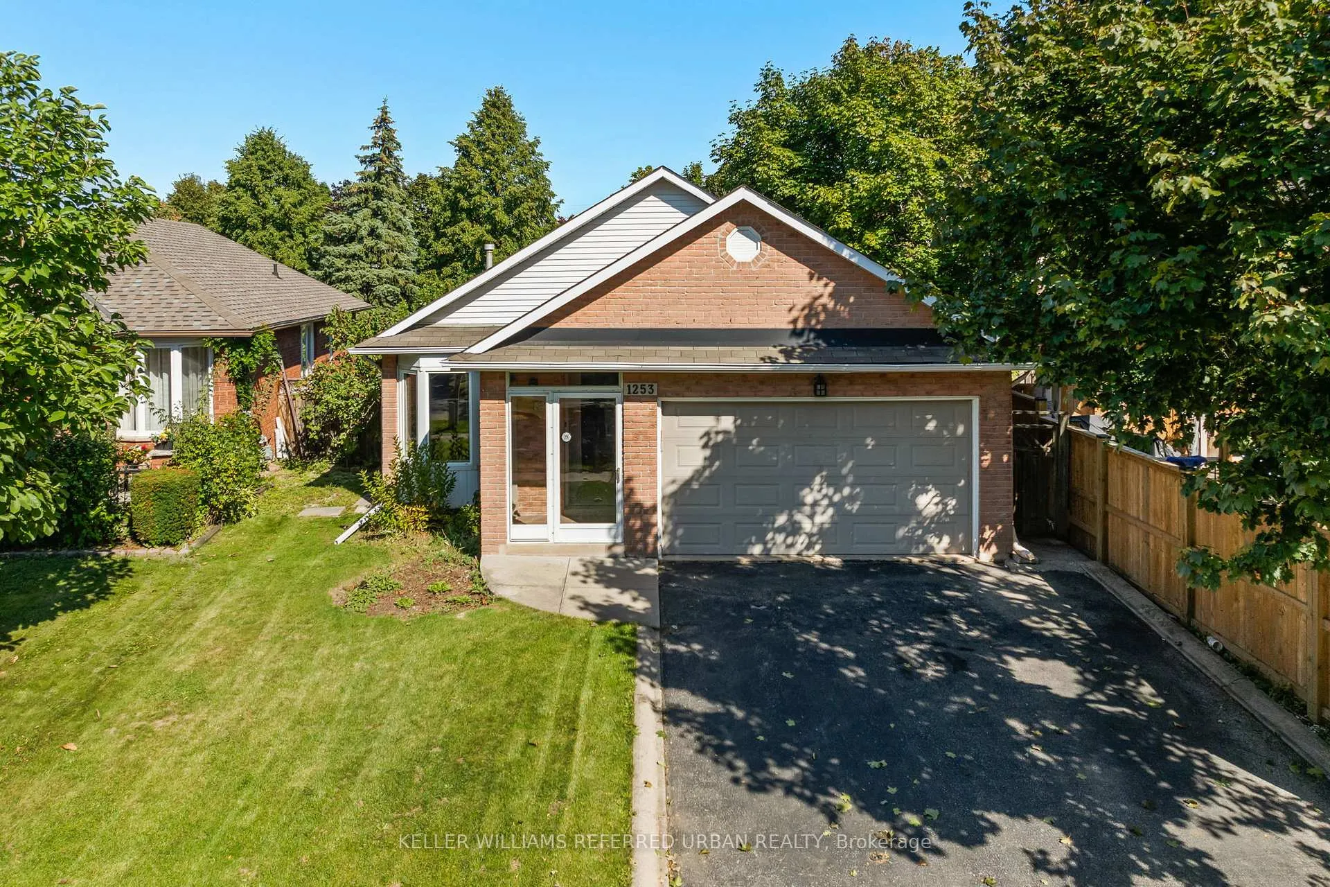 Photo 17 of 1253 Thorpe Road, Burlington, Brant — HOMEH
