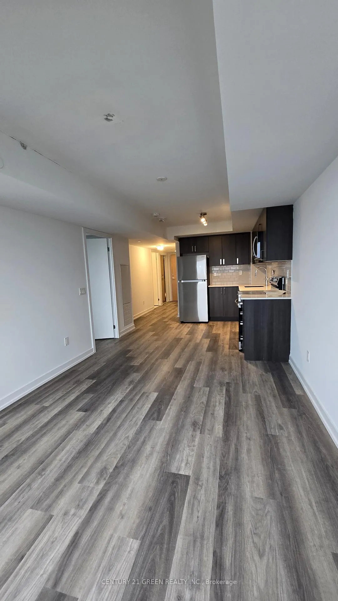Photo 3 of Unit 1009, 1435 Celebration Drive, Pickering, Bay Ridges — HOMEH