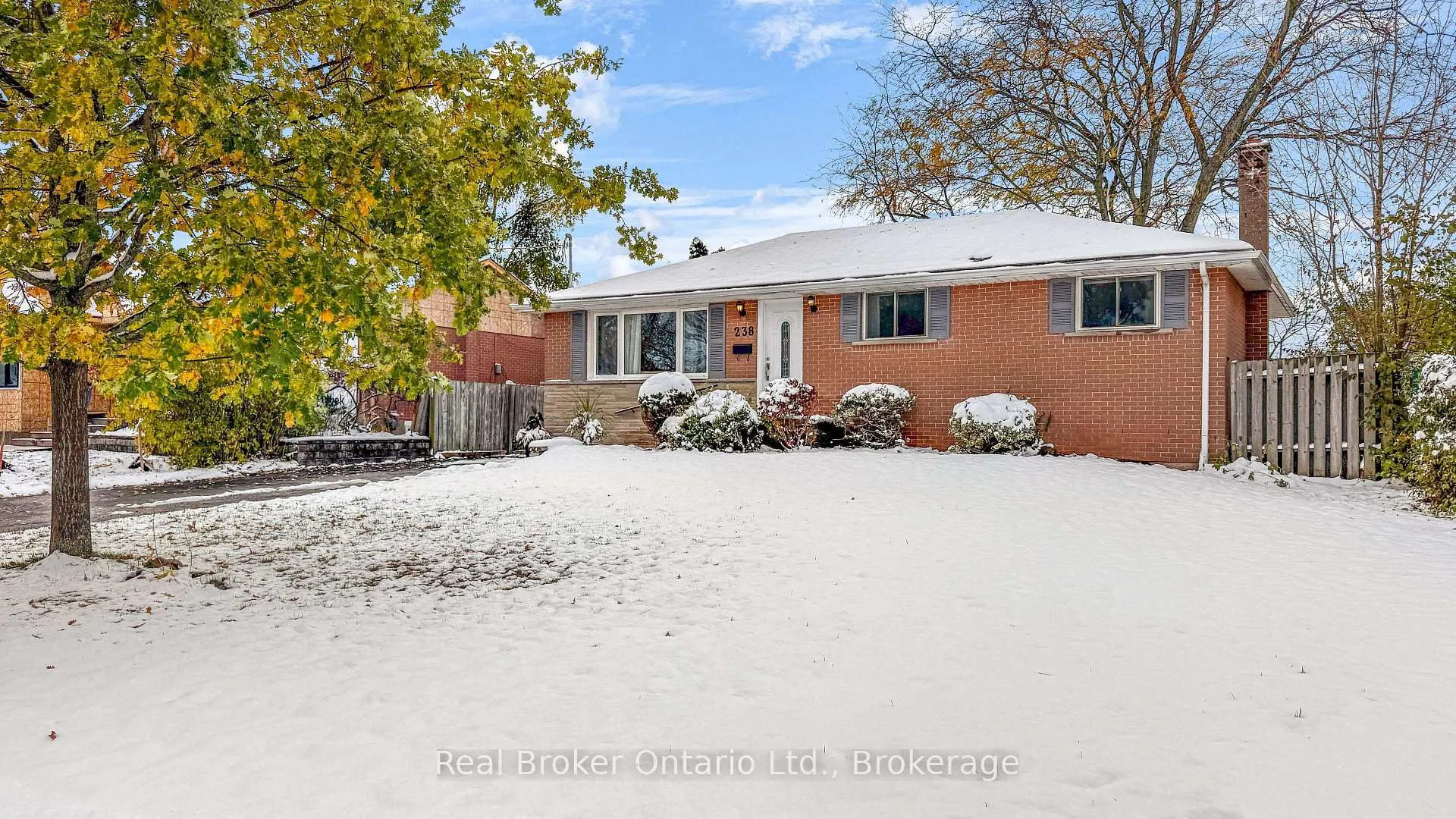 Photo 5 of 238 Kent Crescent, Burlington, Appleby — HOMEH