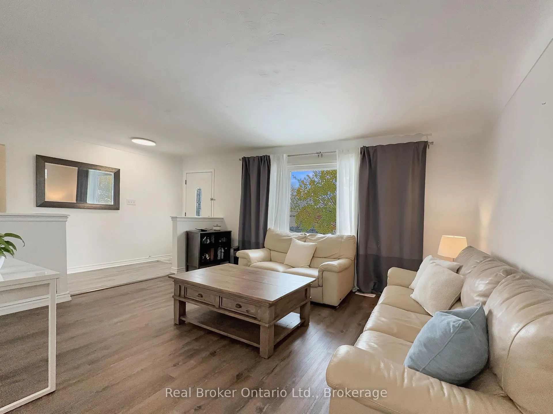 Photo 8 of 238 Kent Crescent, Burlington, Appleby — HOMEH