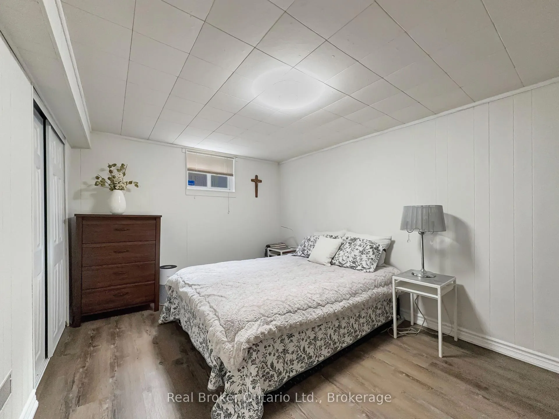 Photo 24 of 238 Kent Crescent, Burlington, Appleby — HOMEH