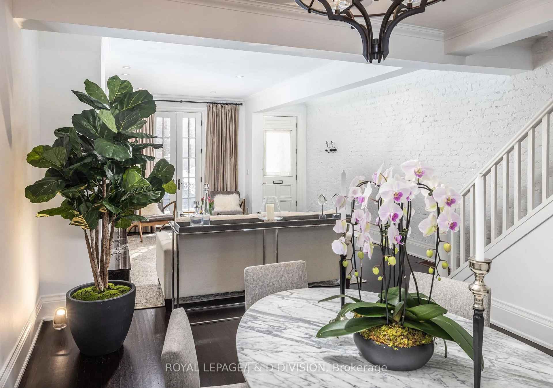 Photo 13 of 36 Gibson Avenue, Toronto, Rosedale-Moore Park — HOMEH