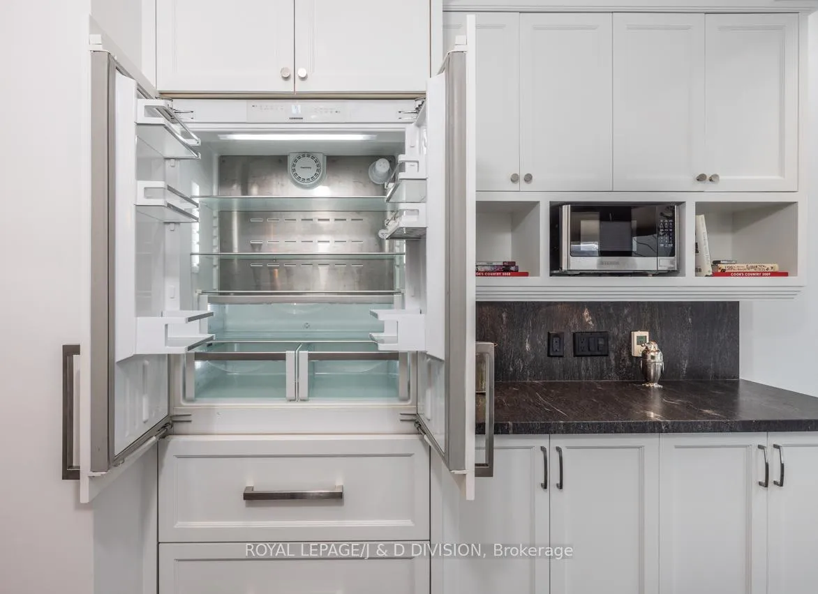 Photo 17 of 36 Gibson Avenue, Toronto, Rosedale-Moore Park — HOMEH