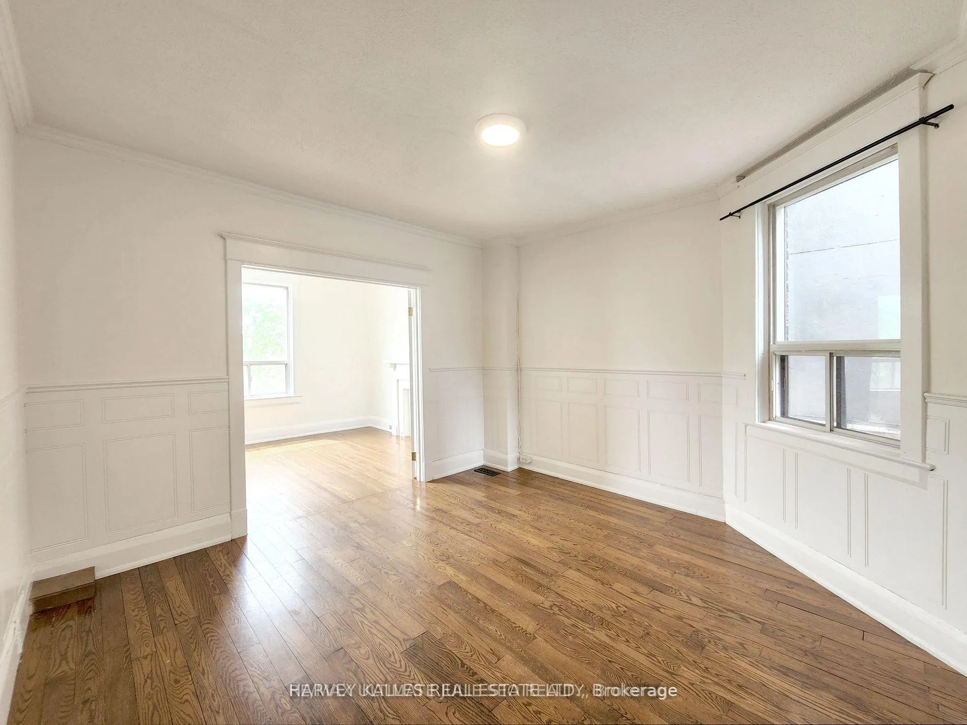 Photo 2 of Unit 2nd Flr, 832 St Clair Avenue, Toronto, Oakwood Village — HOMEH