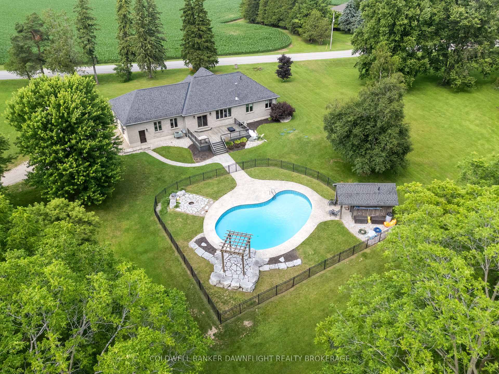Photo 2 of 6407 Whalen Line, Lucan Biddulph, Rural Lucan Biddulph — HOMEH