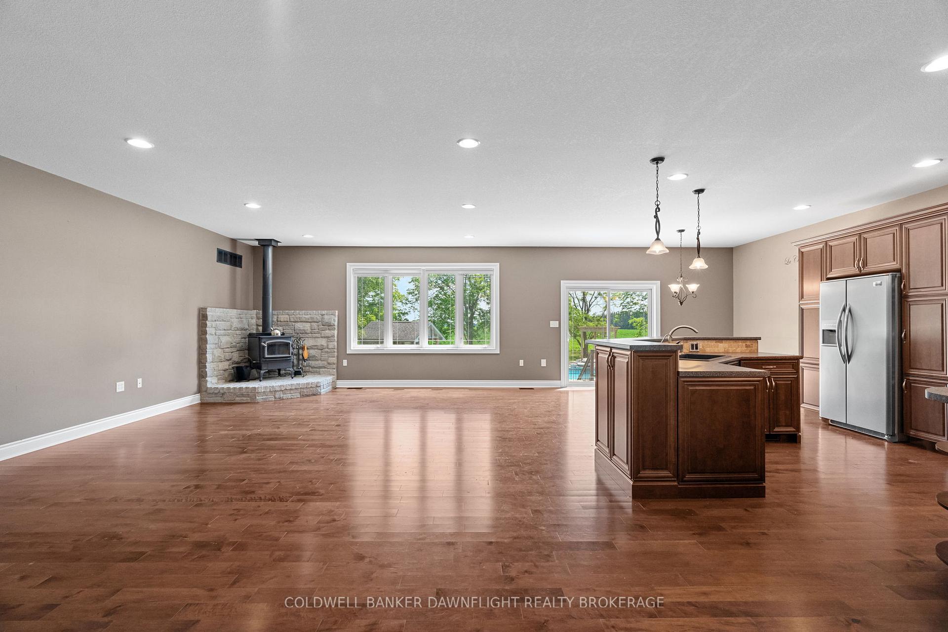Photo 5 of 6407 Whalen Line, Lucan Biddulph, Rural Lucan Biddulph — HOMEH