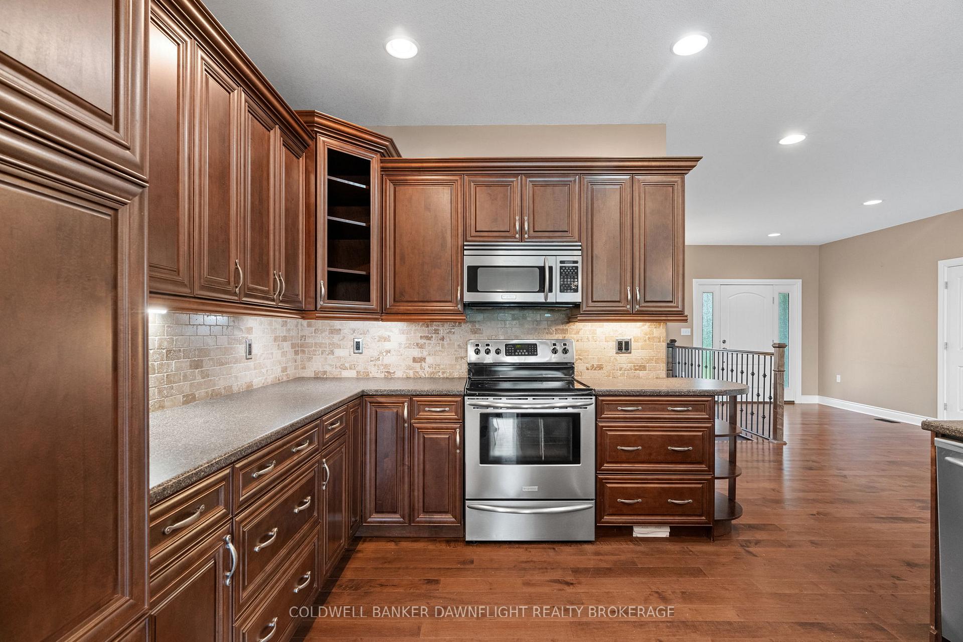 Photo 12 of 6407 Whalen Line, Lucan Biddulph, Rural Lucan Biddulph — HOMEH