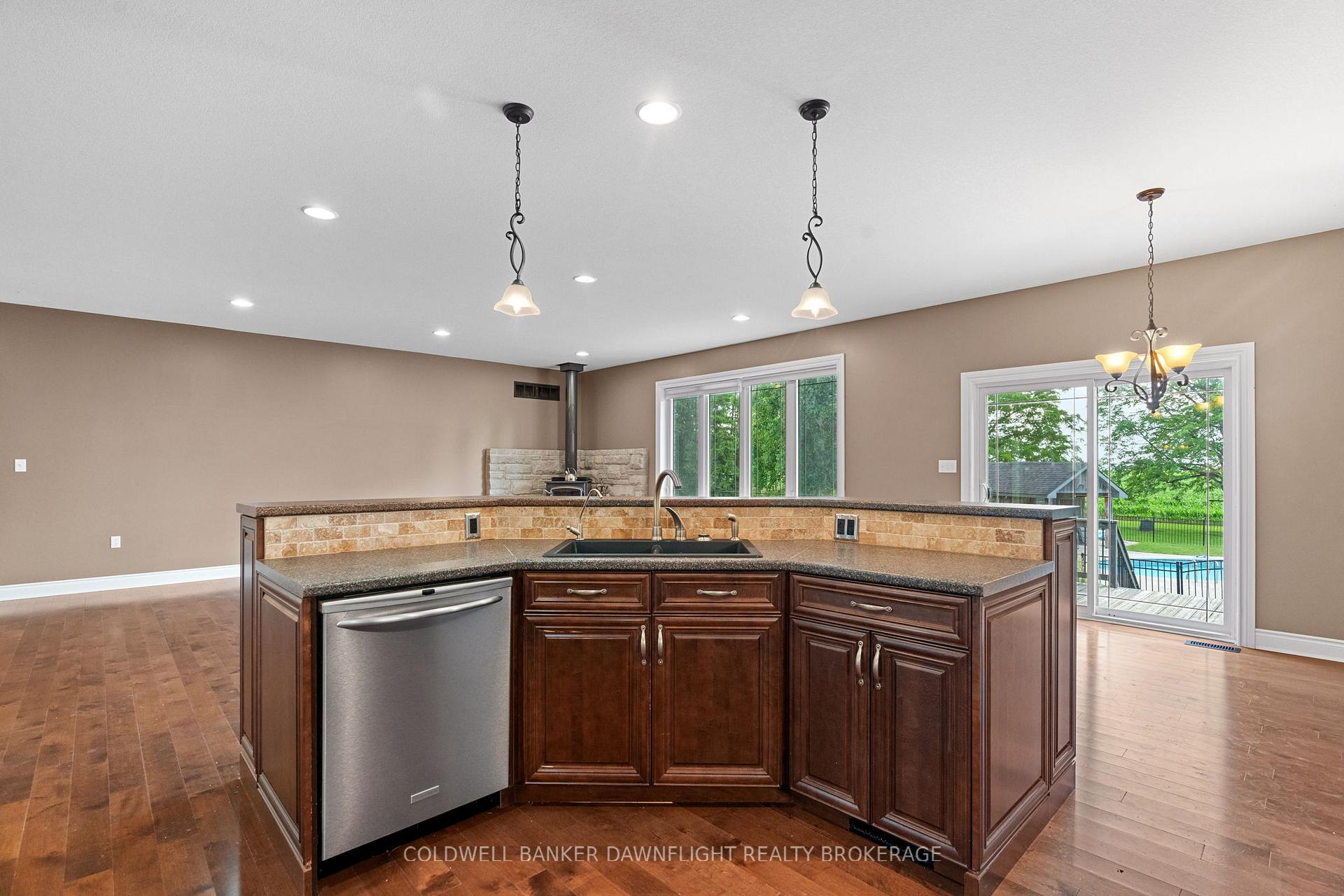 Photo 13 of 6407 Whalen Line, Lucan Biddulph, Rural Lucan Biddulph — HOMEH