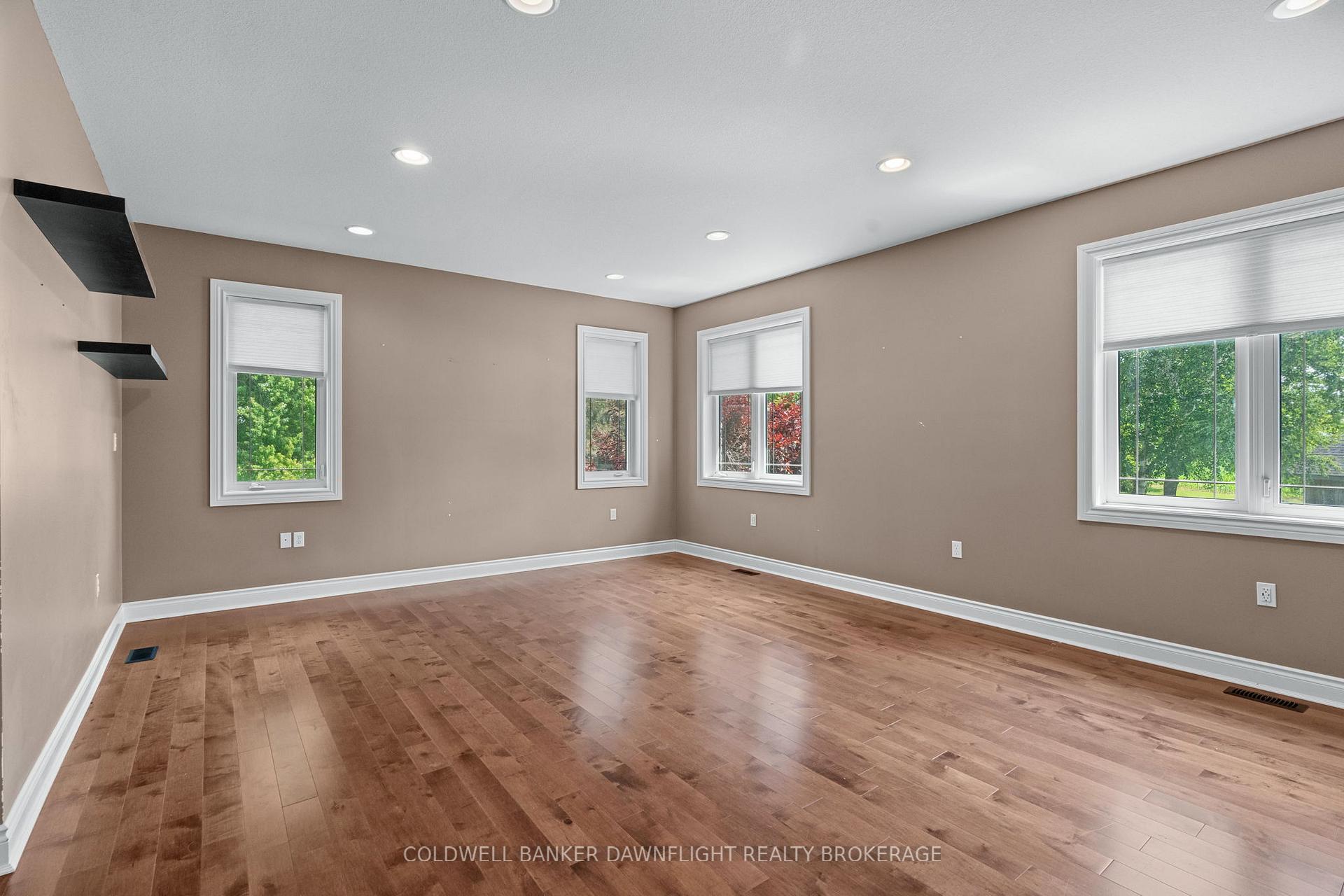 Photo 24 of 6407 Whalen Line, Lucan Biddulph, Rural Lucan Biddulph — HOMEH