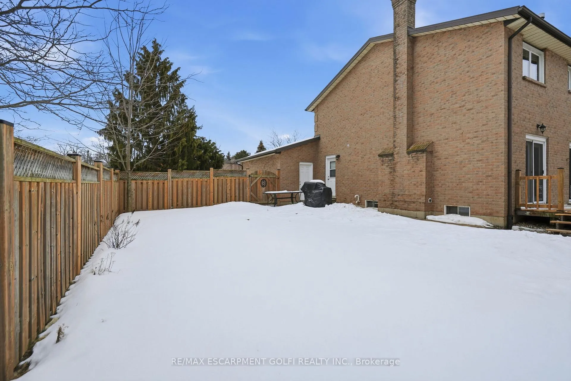 Photo 34 of 2 Jeanette Avenue, Grimsby, Grimsby Beach — HOMEH