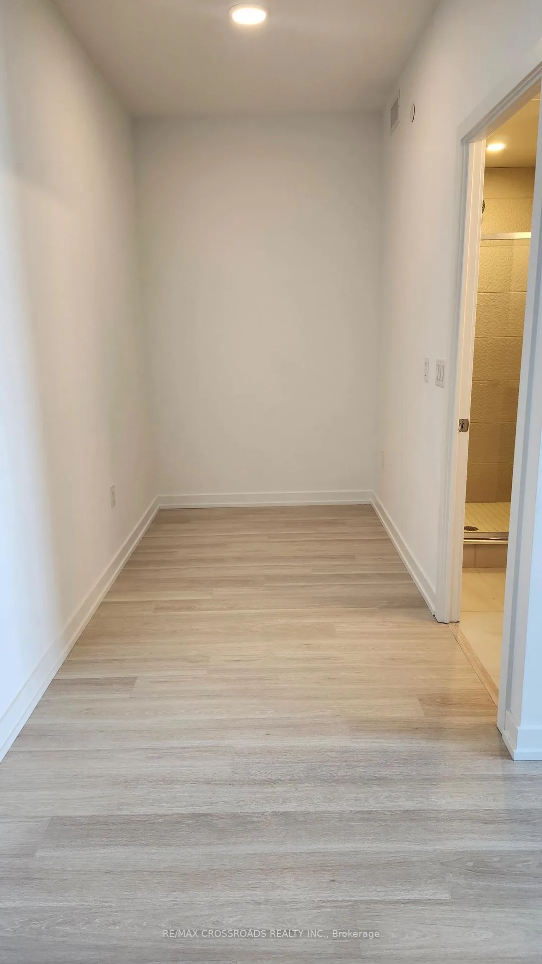 Photo 6 of Unit 1001, 9750 Markham Road, Markham, Greensborough — HOMEH
