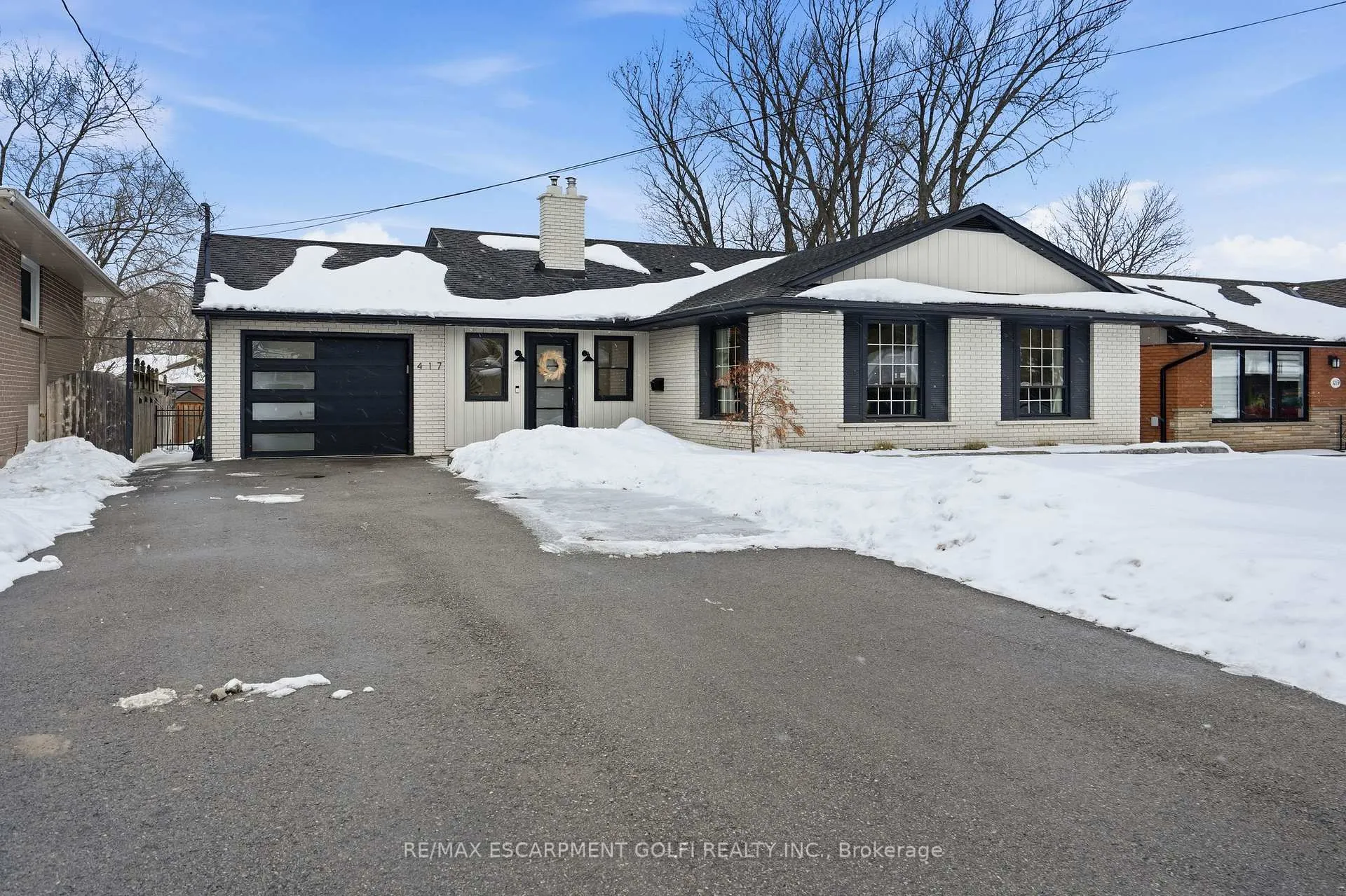 Photo 2 of 417 Elizabeth Street, Grimsby, Grimsby Beach — HOMEH