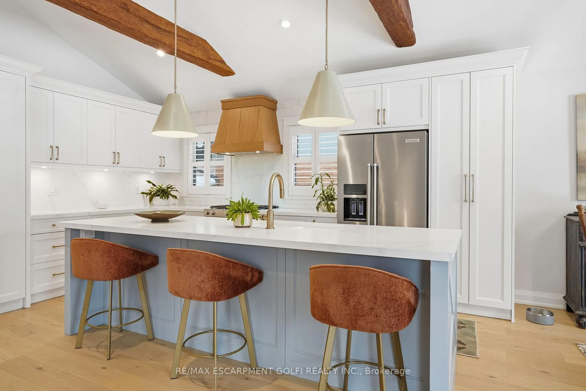 Photo 9 of 417 Elizabeth Street, Grimsby, Grimsby Beach — HOMEH